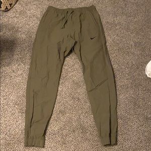 Nike green joggers - medium